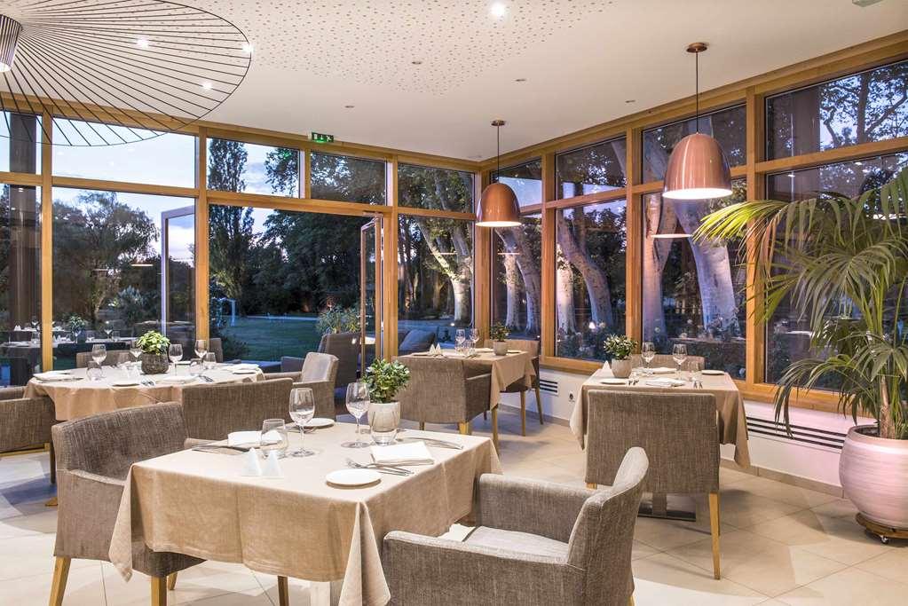 Chateau De Massillan Uchaux Restoran foto